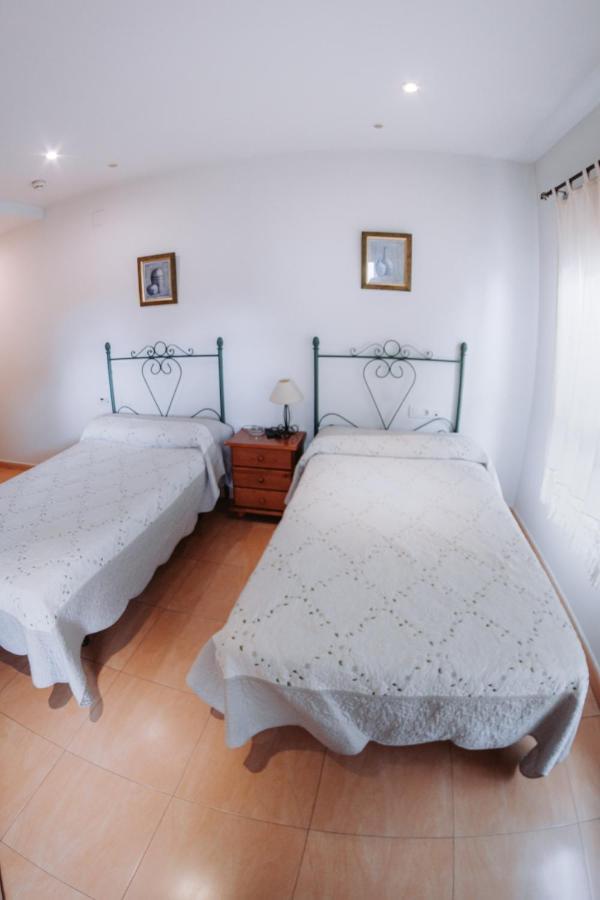 Hotel Delphos Moraleja Exterior photo